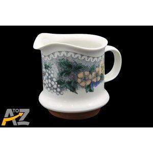 Goebel Burgund Oeslauer Manufaktur Creamer Pitcher, Bavaria, W. Germany 531